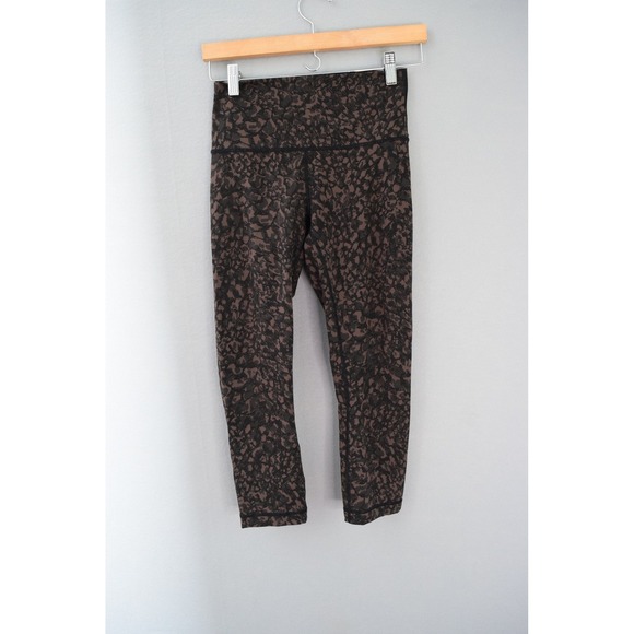 Lululemon Wunder Under Crop Leggings 6 Brown Wild Thing Camo  Yoga Pants - Picture 1 of 3